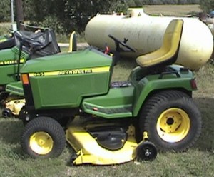 John Deere 445 garden tractor